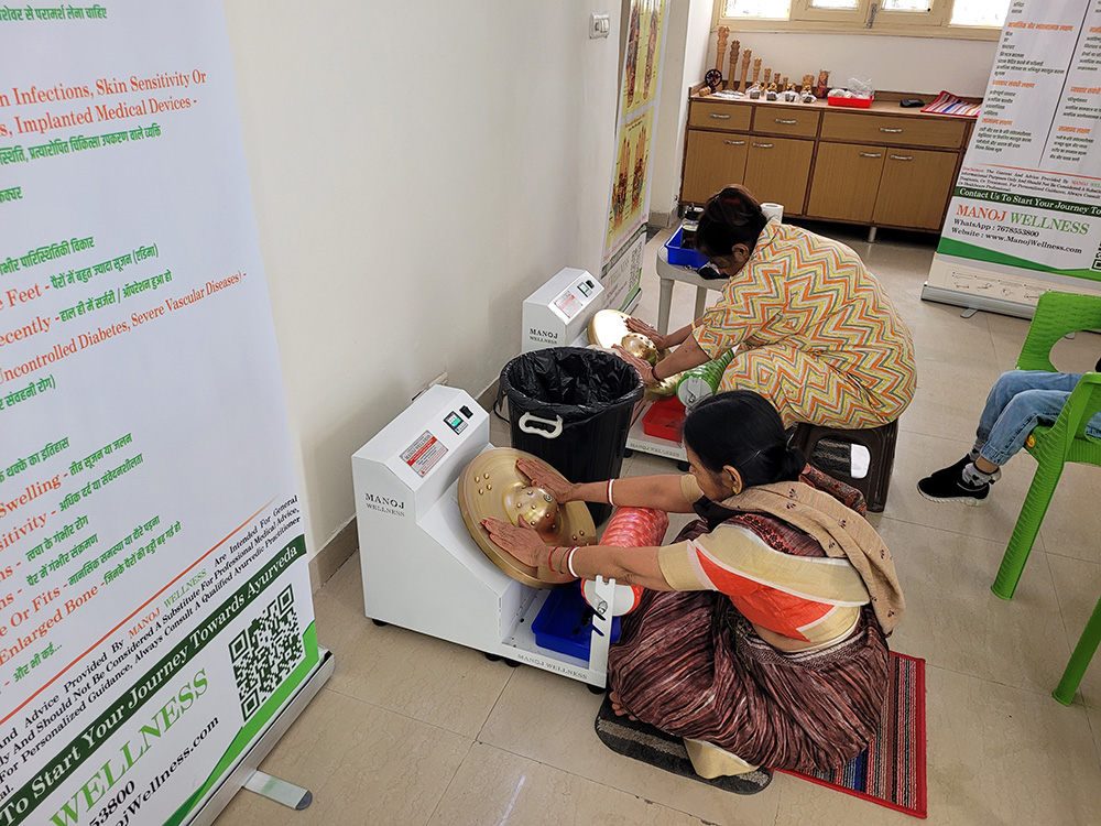 Kansa Thali Ayurvedic Massage Therapy Machine