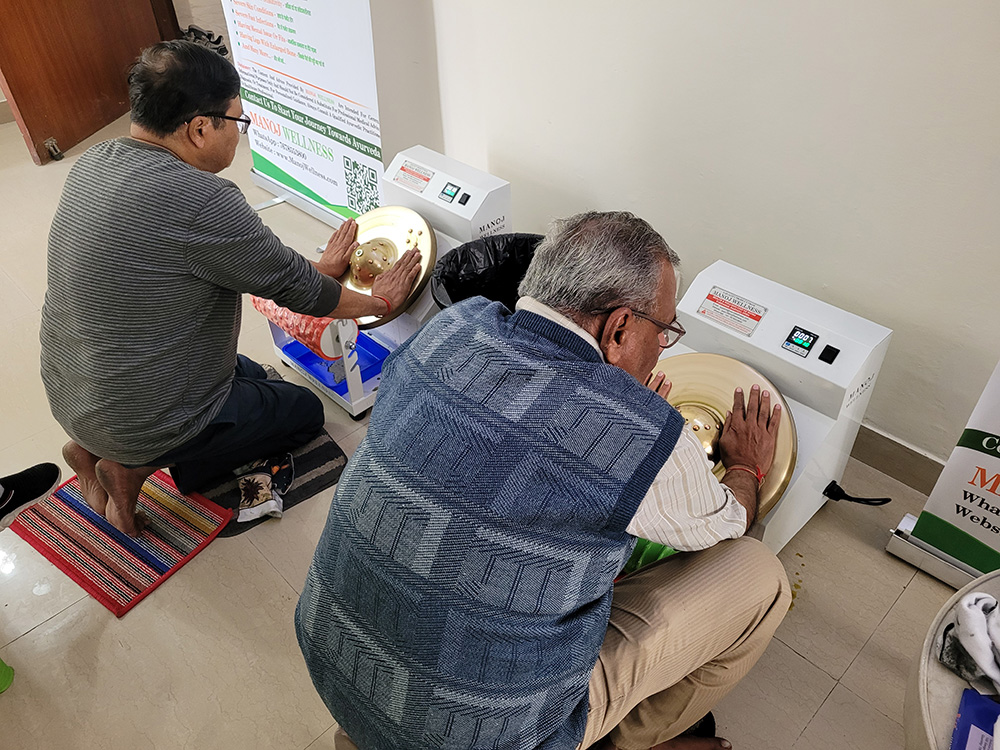 Kansa Thali Ayurvedic Massage Therapy Machine